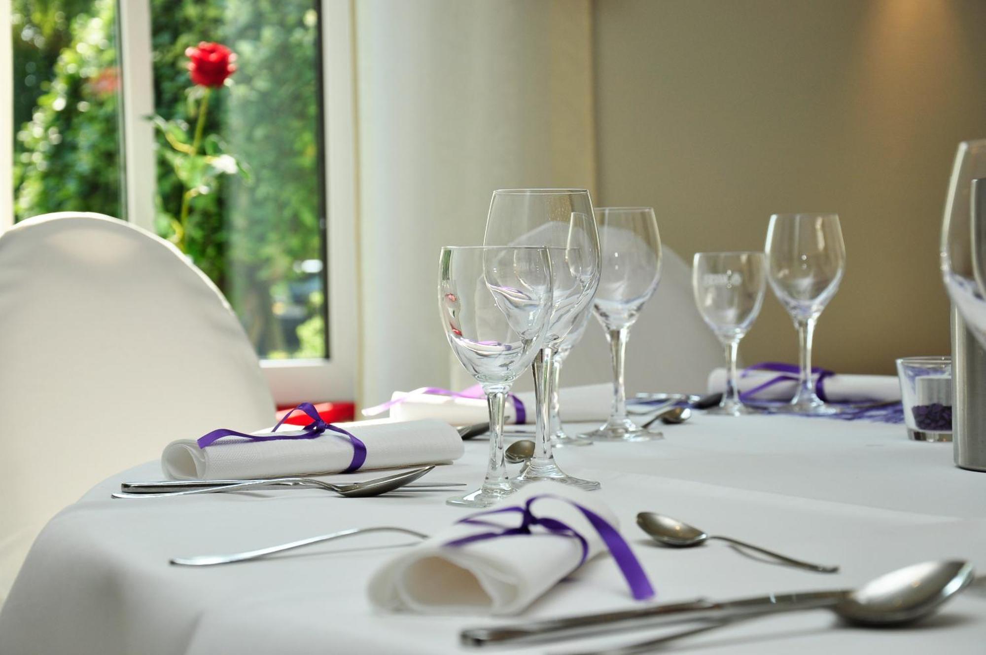 Hotel & Restaurant Zum Deutschen Hause Kirchhatten Ngoại thất bức ảnh
